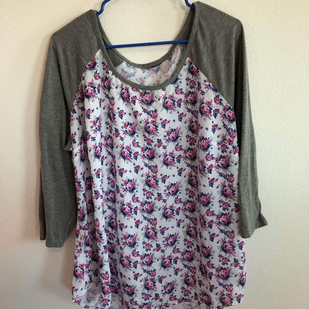 2 toned floral 3/4 length top torrid size 2